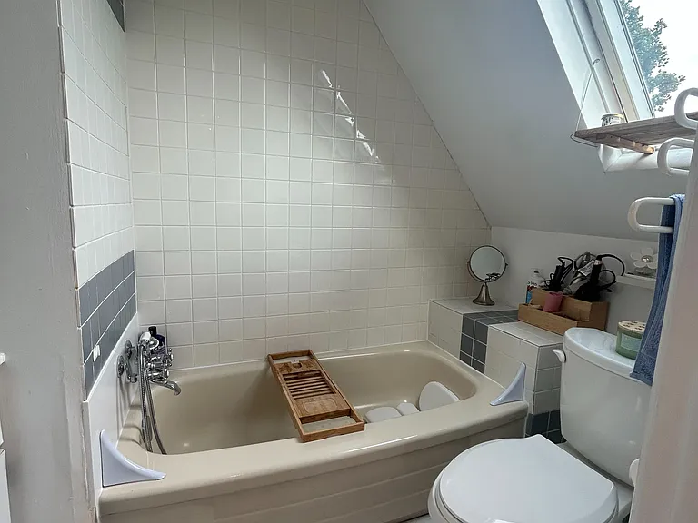 427 Sunnyside Ave #B — Photo 19