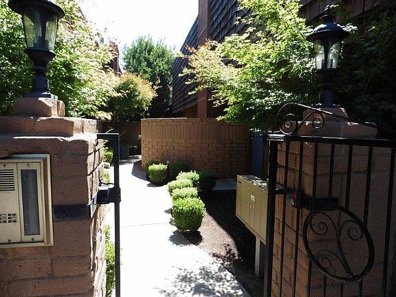 2nd image of 5458 N Del Mar Ave APT 106