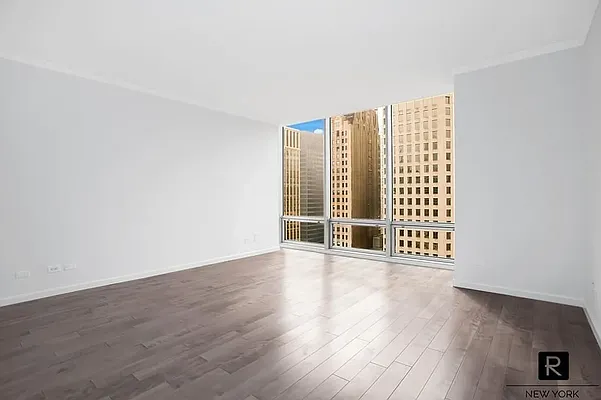 Rented by R New York | media 15