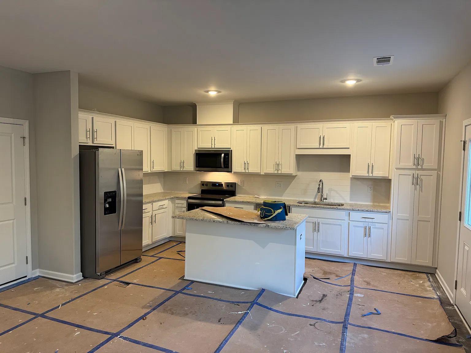 4 bed, 2.5 bath, 2101 sqft, $2,550 — Photo 2