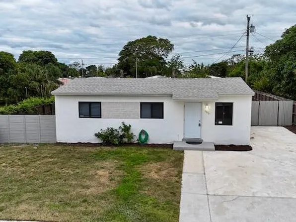 1071 W 27th Street, Riviera Beach, FL 33404