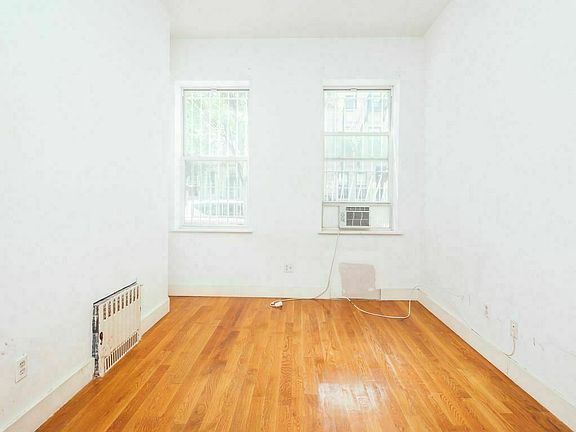 5th image of 186 Jefferson Ave #2R