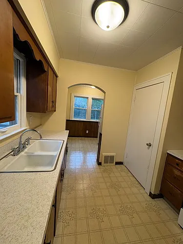 1614 Pauline Ave Photo 1