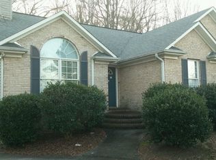 11 Chantilly Rue Ct, Simpsonville, SC 29681