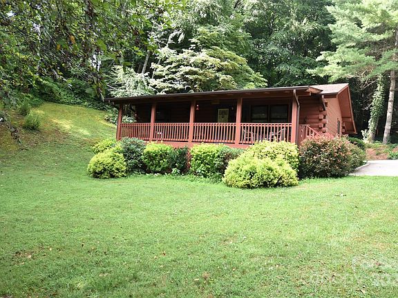 2nd image of 128 Cedarwood Dr #9