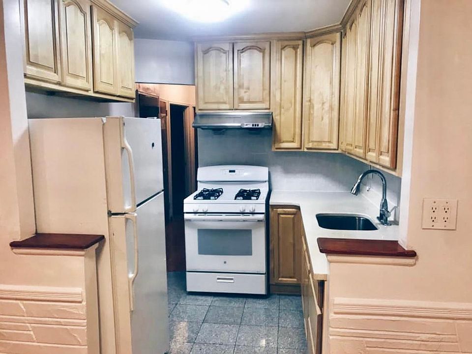 1st image of 153 Bay 41 St
