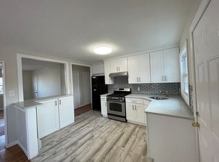 32 Westend Ave, Valley Stream, NY 11580