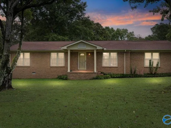 21764 Daveen Dr, Elkmont, AL 35620