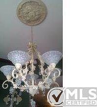Fixture in breakfast nook