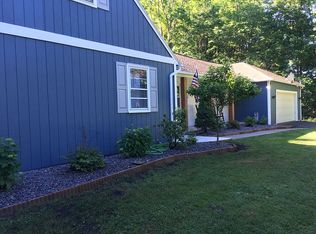 4 White Pine Rd, New Hartford, NY 13413