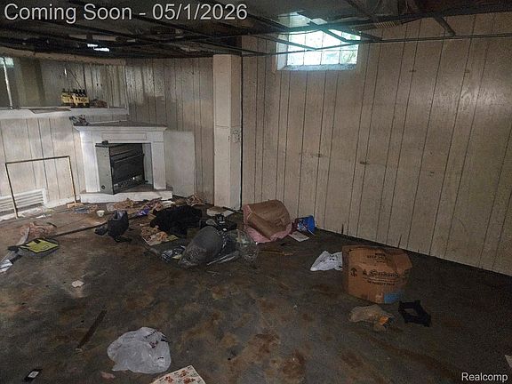 3rd image of 20466 Stansbury St