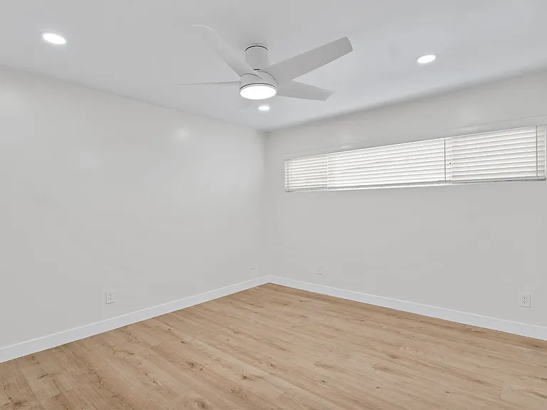 Ocean Beach Living | Modern 2Bd/2Ba | Laundry in-unit — Photo 26