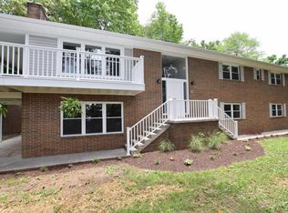 146 Cumberland View Dr, Oak Ridge, TN 37830