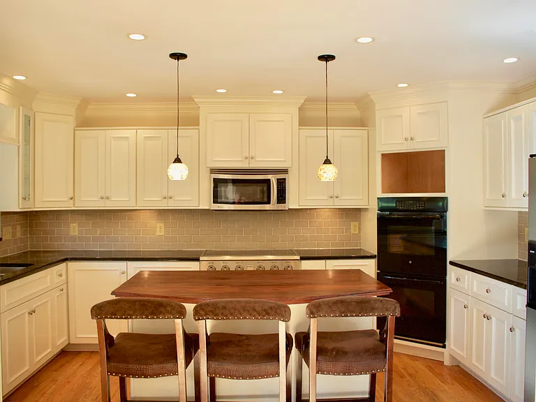 940 Saint Andrews Dr — Photo 9