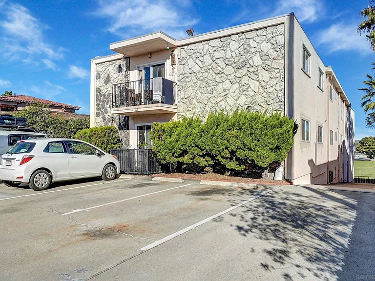 4712 W Point Loma Blvd #4-4712 — Photo 4