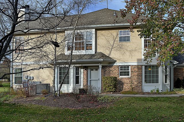 1st image of 2864 Belle Ln