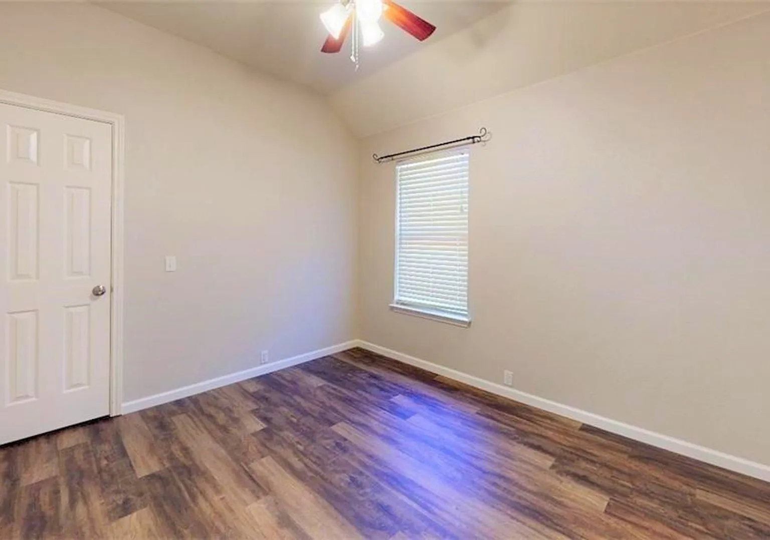 10904 Mint Julep Dr Austin, TX 78748 — Photo 3