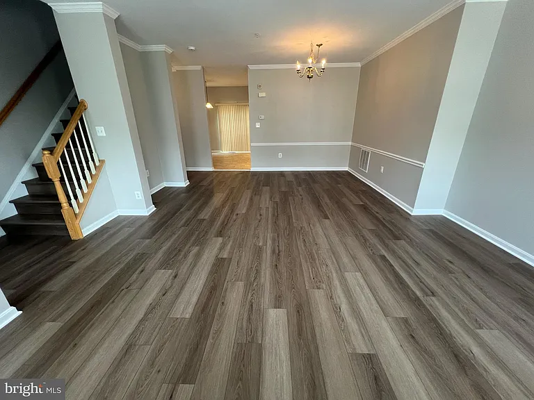 18023 Calabar Dr — Photo 8