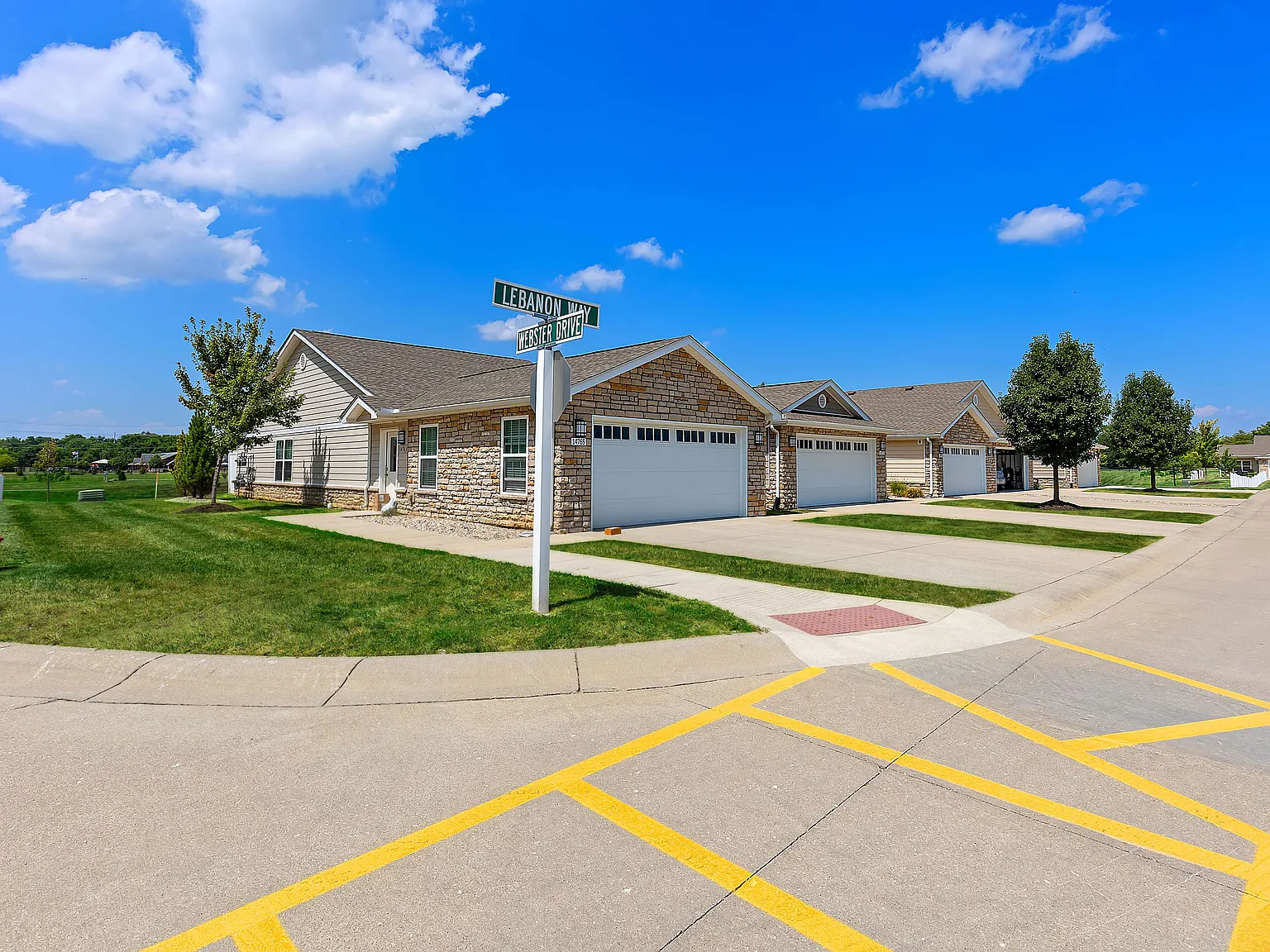 Redwood Noblesville Webster Drive — Photo 2