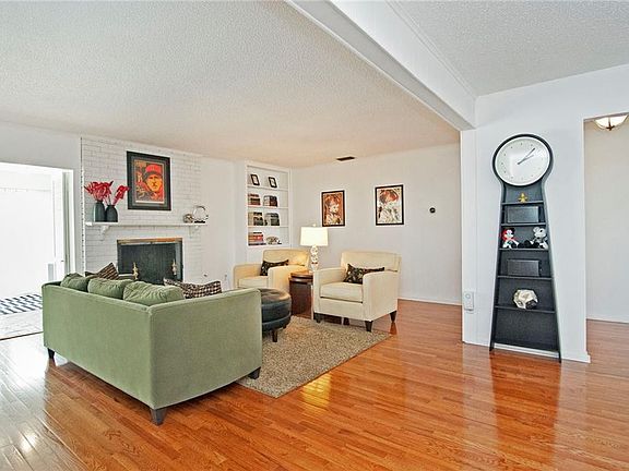 5th image of 3116 Palmdale Cir
