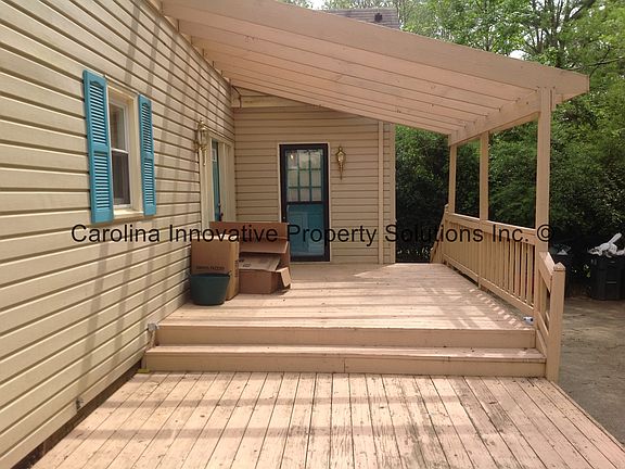 4th image of 7622 Helmsdale Ave