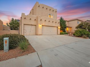 10004 Rio Canon Ave SW, Albuquerque, NM 87121