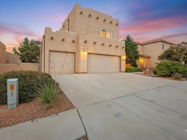 10004 Rio Canon Ave SW, Albuquerque, NM 87121