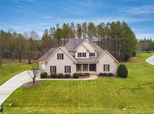 706 Oldsquaw Dr, Greensboro, NC 27455