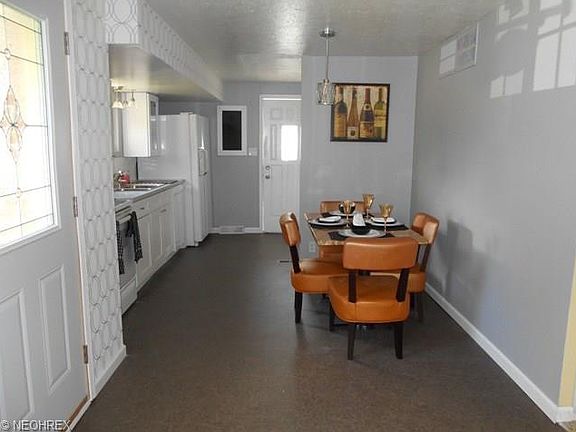 4th image of 6448 Sandfield Dr