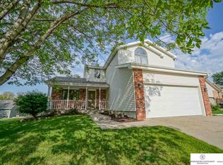 4031 S 82nd Street Cir, Lincoln, NE 68506