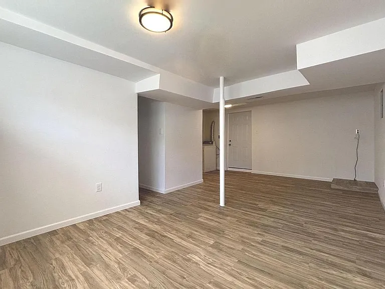 8106 Rhode Island Ave — Photo 14