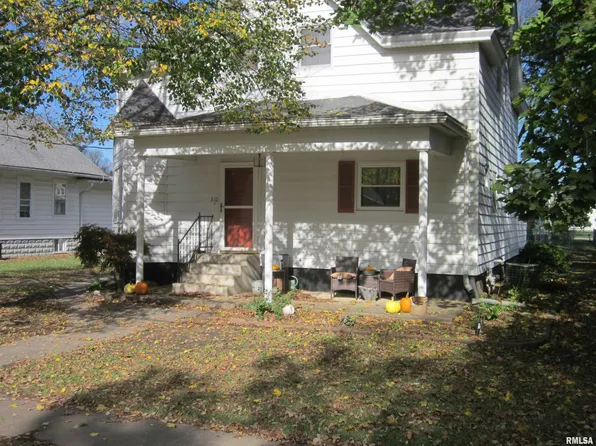 310 E Mason St, Easton, IL 62633
