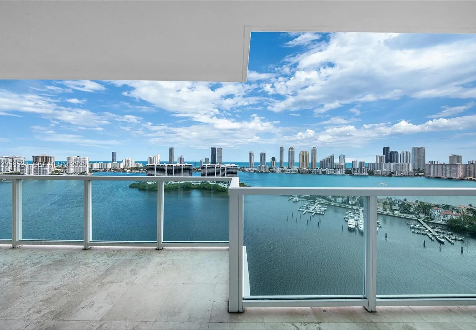 The Peninsula Condo — Photo 3