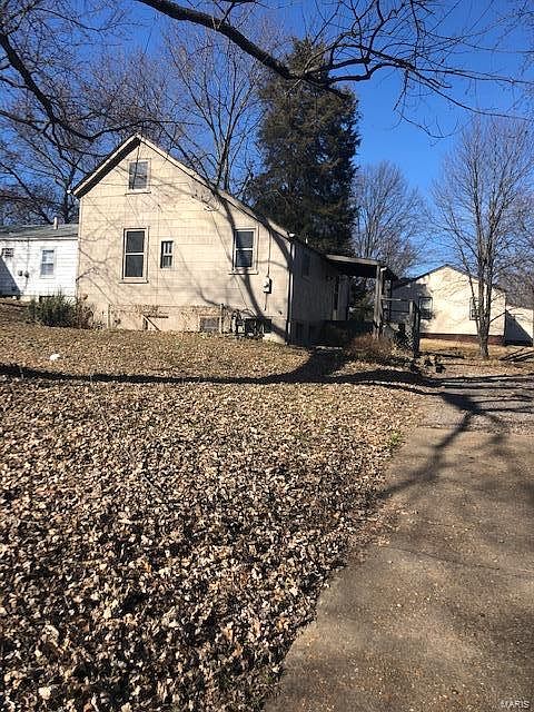 1st image of 8905 Cozens Ave