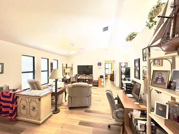 5th image of 2704 Park Drive