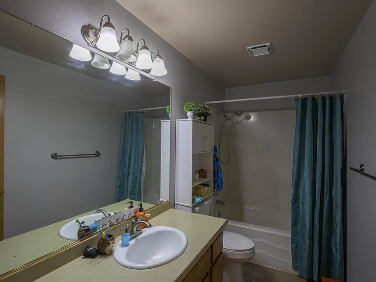 1555 SW Gilson Ct — Photo 29