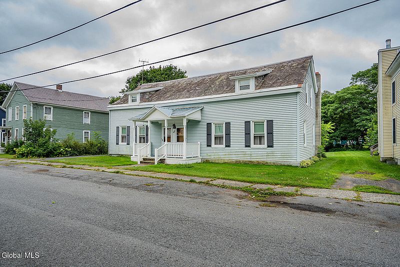 2nd image of 22 Nichol Street