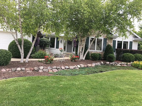 2nd image of W138N6555 Manor Hills Blvd