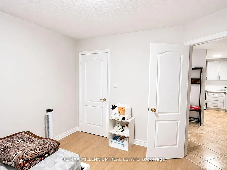 15 Quinlan Rd — Photo 8