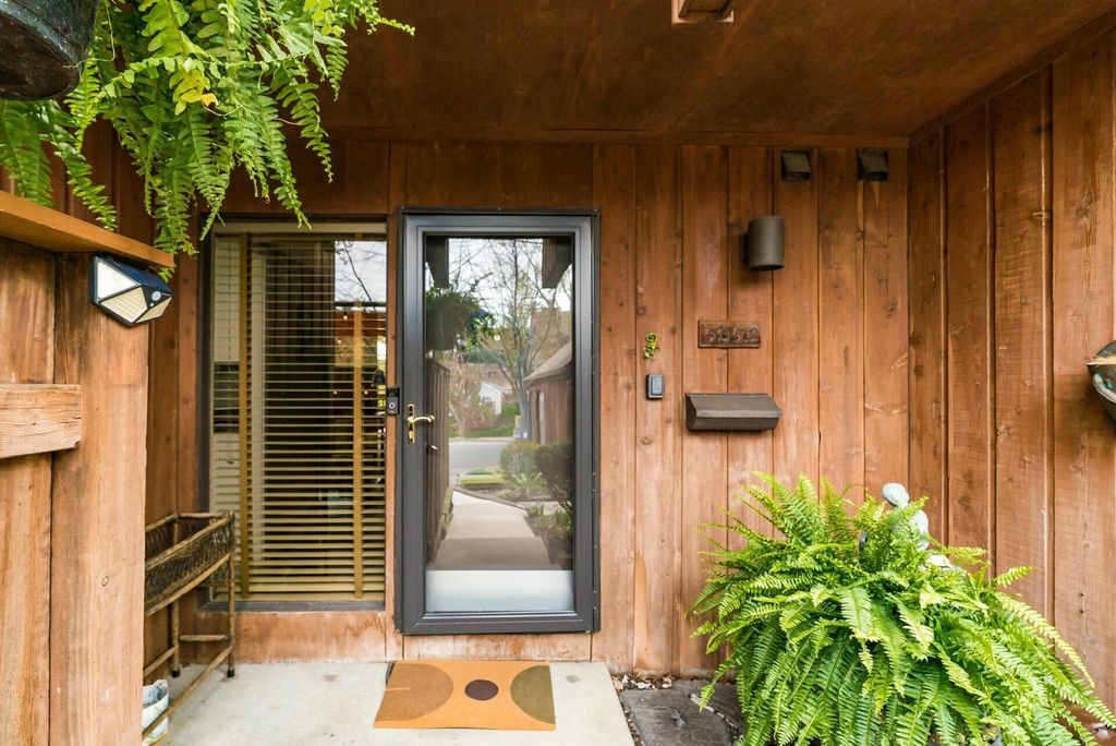 Real estate listing image