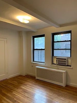 Rented by Bond New York | media 42