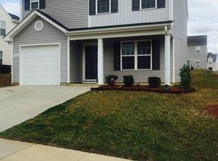 516 Ellingsworth Ln, Charlotte, NC 28214