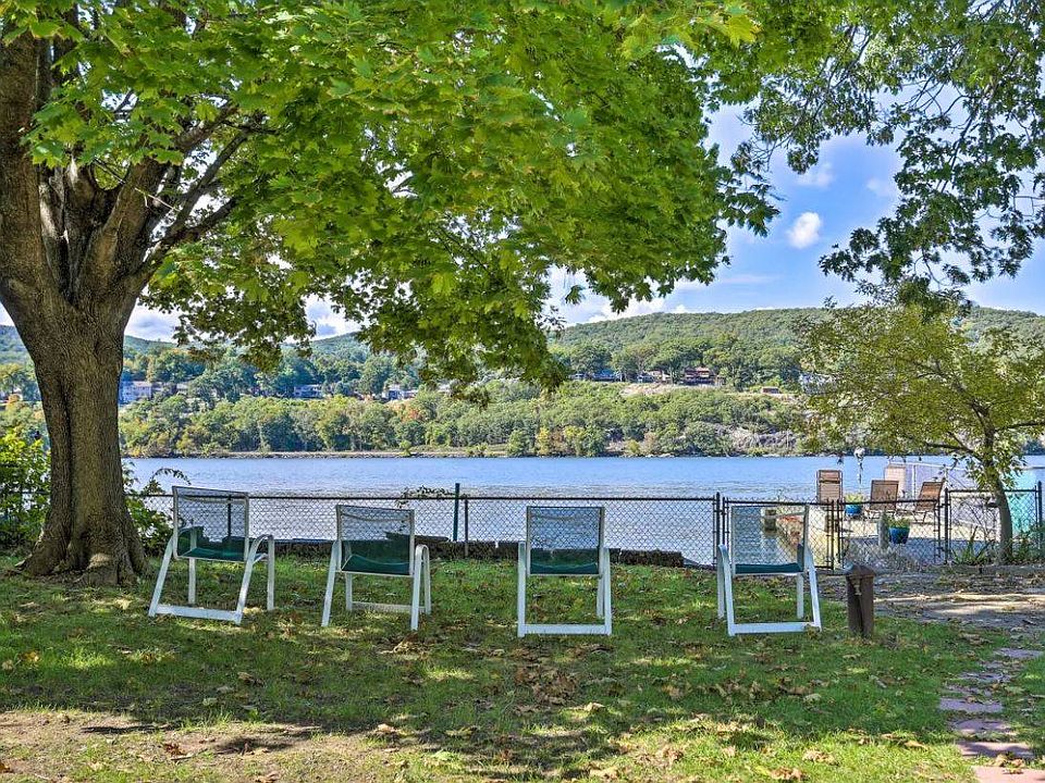 1st image of 24 Hudson River Ln
