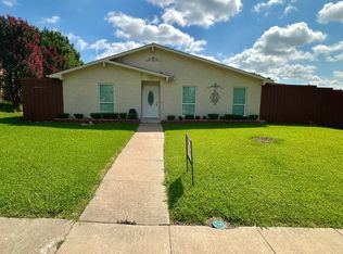 3902 Acorn Green Dr, Garland, TX 75043