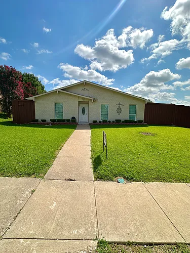 3902 Acorn Green Dr Photo 1