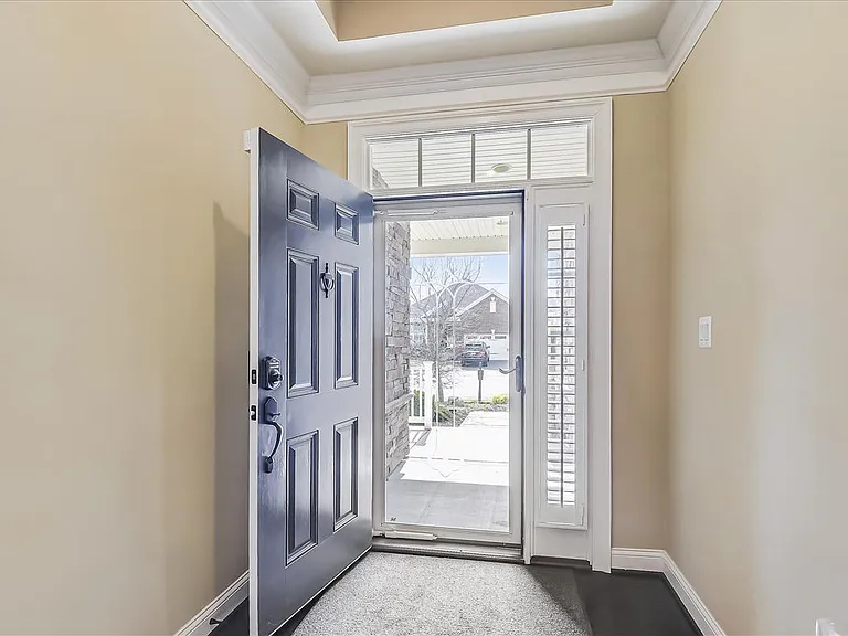 5815 New Berne Rd — Photo 3