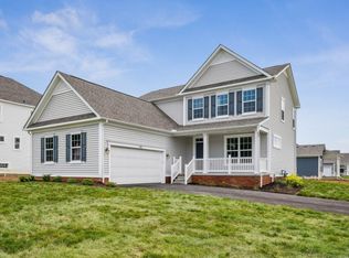 201 Isleta Dr, Pataskala, OH 43062