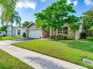 4308 NW 103rd Ave, Sunrise, FL 33351