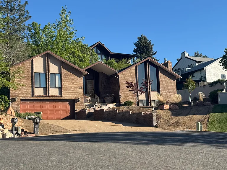 412 Canyon Estates Cir — Photo 2