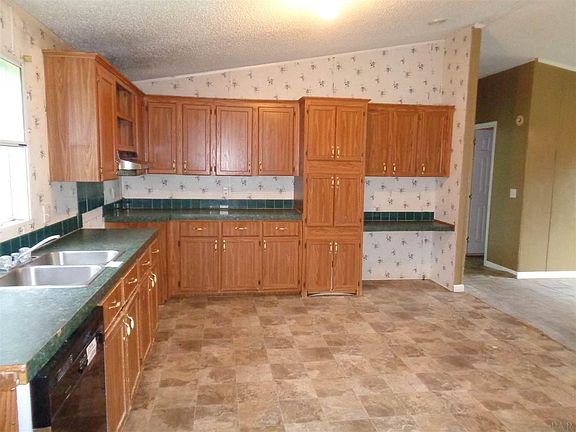 4th image of 35 Rolling Hills Ln E